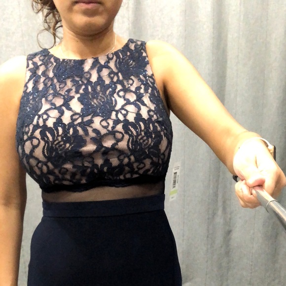 Dress - Picture 4 of 4